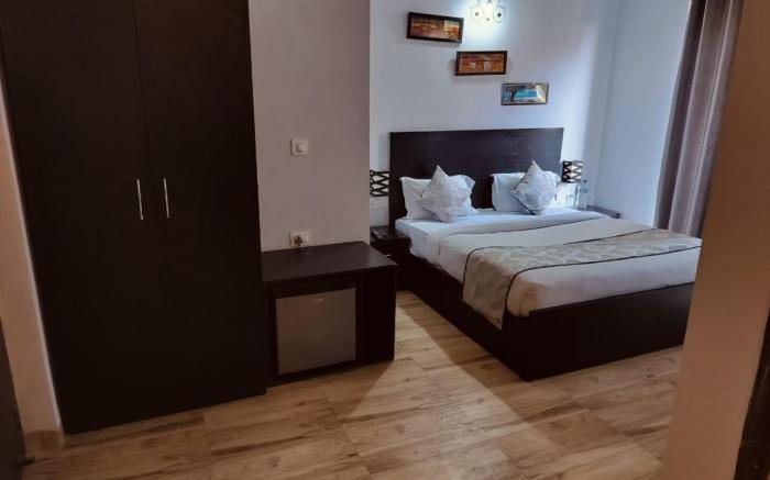 Vrindavan Dreams Hotel And Suites