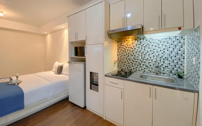 Studio Cozy at Metropark Condominium By Travelio