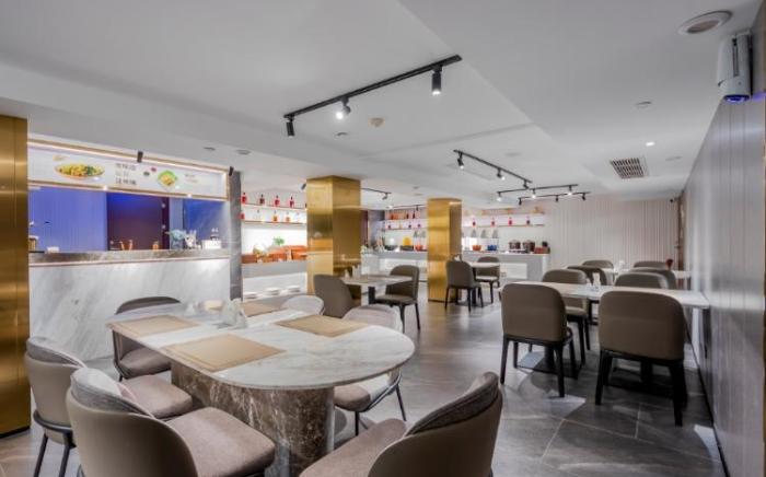 Home Inn Plus Shanghai Hongqiao National Exhibition Jiuting Center