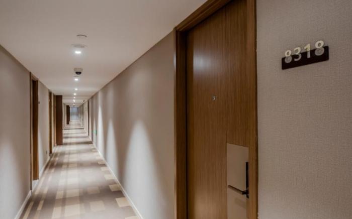 Home Inn Plus Shanghai Hongqiao National Exhibition Jiuting Center