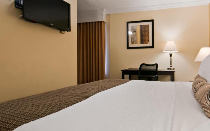 Best Western Plus Burnaby Hotel