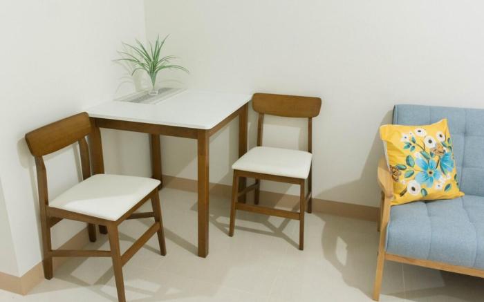 Studio unit with balcony - Iloilo Condo Living