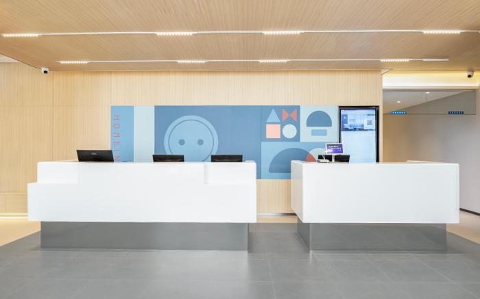 Home Inn Neo Xi'an Aerospace City Metro Station