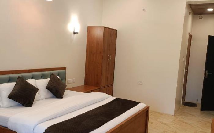 Happy Home Paying Guest House 