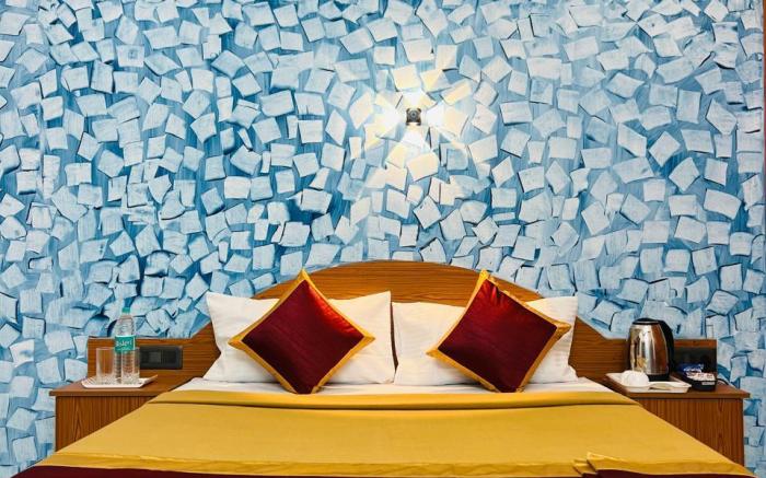 Aura Retreat