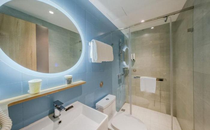 Home Inn Neo Shanghai Wusong International Cruise Port Youyi Road Metro Station
