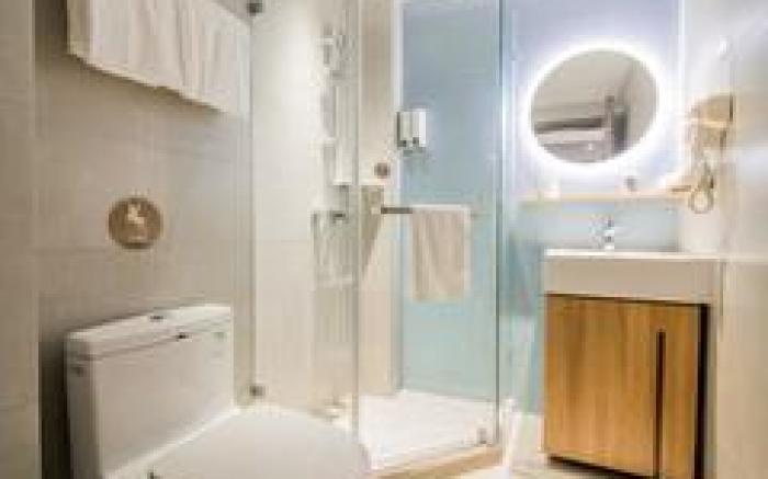 Home Inn Neo Shanghai Wujiaochang Changhai Hospital