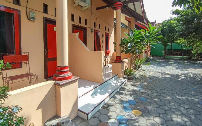 RedDoorz @ El Shaday Homestay Banyuwangi