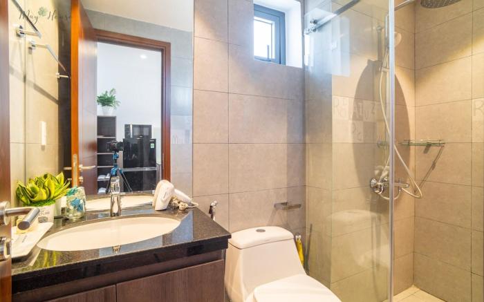 May House Building, Room 301, 1 Bedroom Apartment