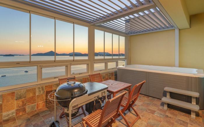 Yeosu Stay Raonpine Spa Pension