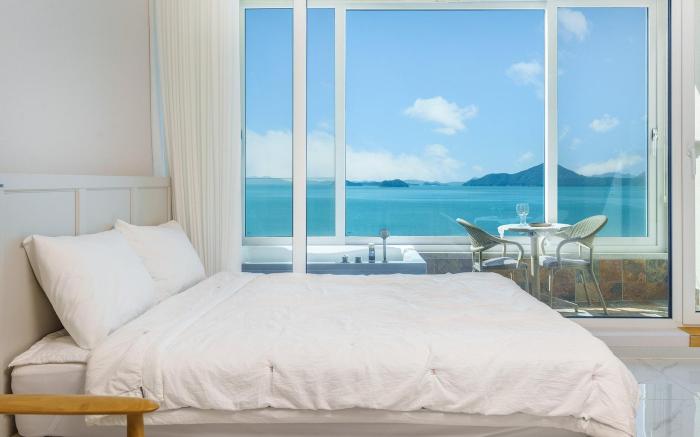 Yeosu Stay Raonpine Spa Pension