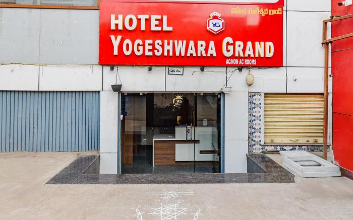 FabHotel Yogeshwara Grand - Nr Hyderabad International Airport, Shamshabad