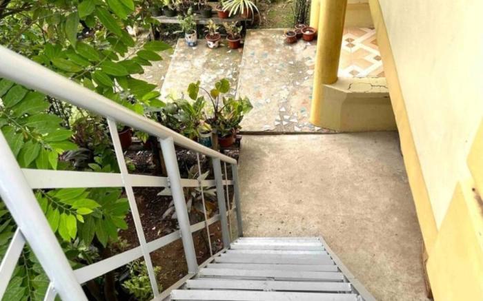AC Room2 w/ Shared CR, Near Hagnaya Port & Beaches