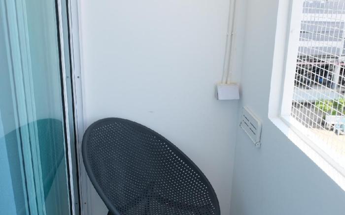 Jaroen Condominium Room 218