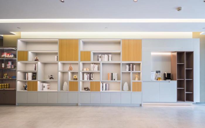 Home Inn Neo Chengdu Qingbaijiang Wanda Plaza