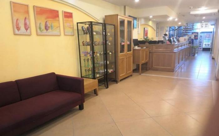 Home Inn Chengdu Chunxi Road Metro Station Branch