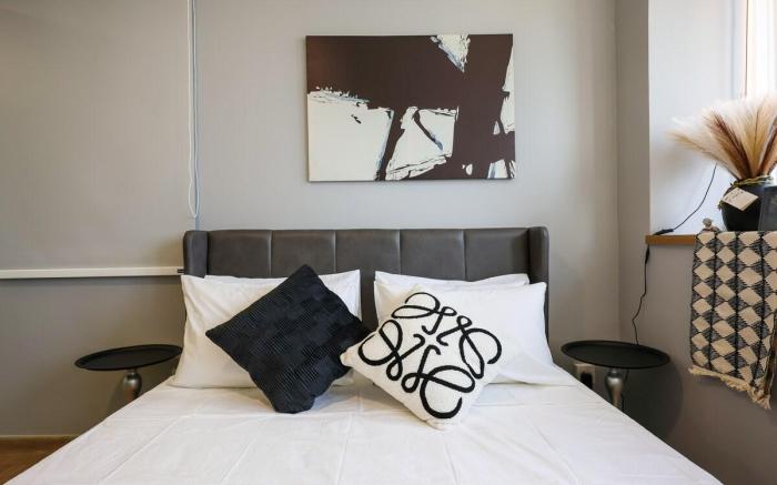 Simple Cozy Studio Apartment@Merdeka 118 view