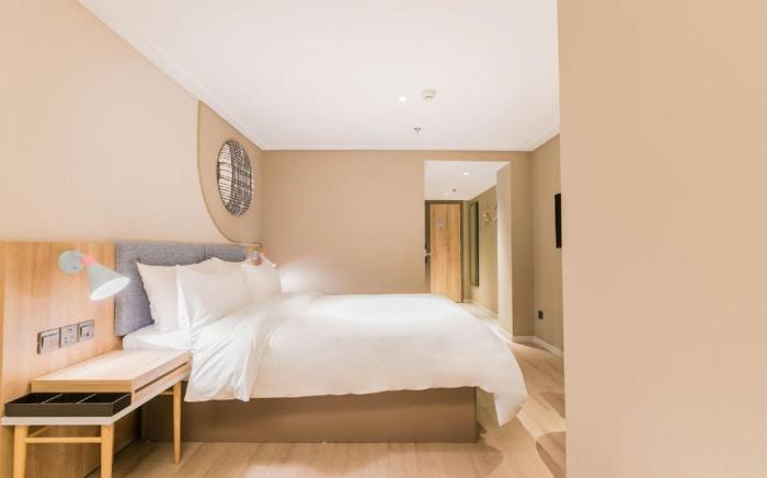 Home Inn Neo Shenzhen Luohu Port Guomao Metro Station