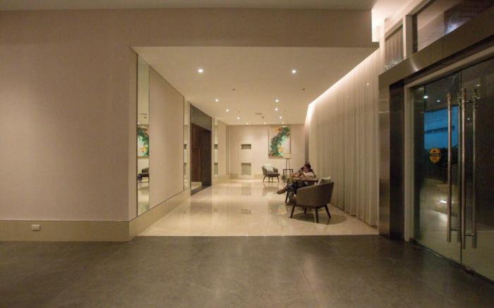 Casa - Vibrant City Center Studio Near Ayala Mall