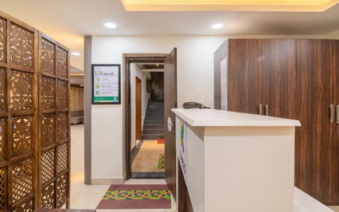 Treebo Petals Banquet & Suites - Kolkata