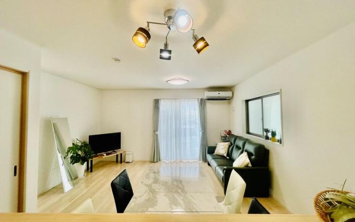 Naha Airport, beaches, shopping centers are nearby