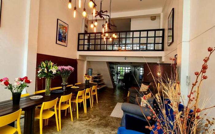 Beautiful 5 Story Family House