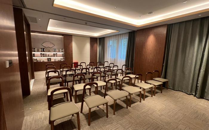 Jianguo Hidden Hotel Hangzhou Binjiang Baolong City Weiye Road Metro Station