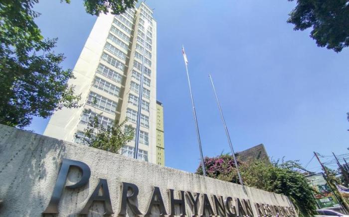 Tranquil 1BR at Parahyangan Residence By Travelio
