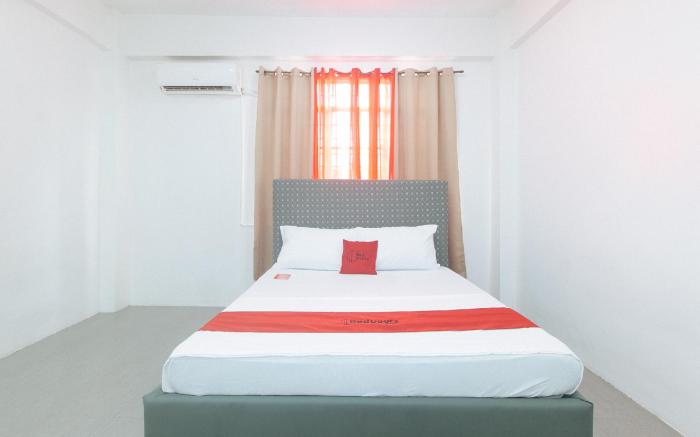 RedDoorz @ Najar Residences near NAIA Terminal