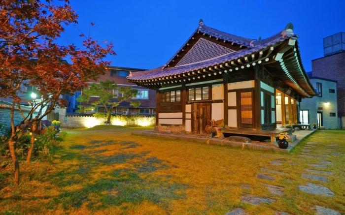 Pungryuheon Hanok (private house)