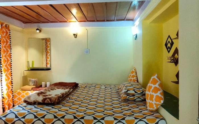 BOBKIN'S ARYAN HOMESTAY 