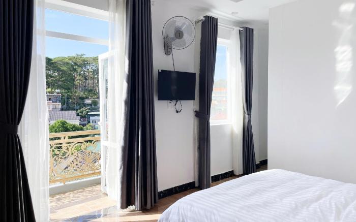 Hawaii Hotel Dalat