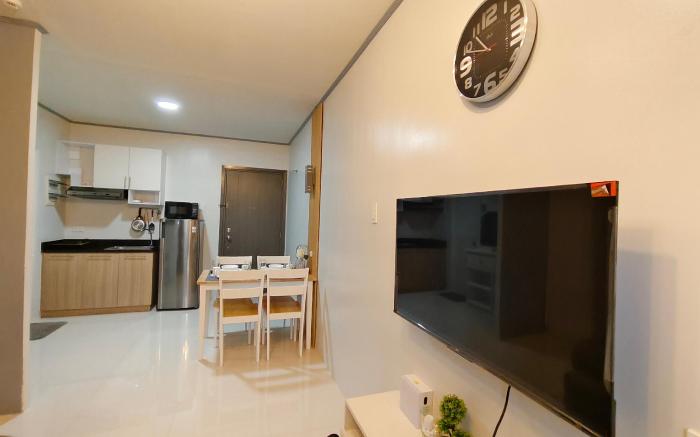Palawan Cozy Staycation with balcony and pool