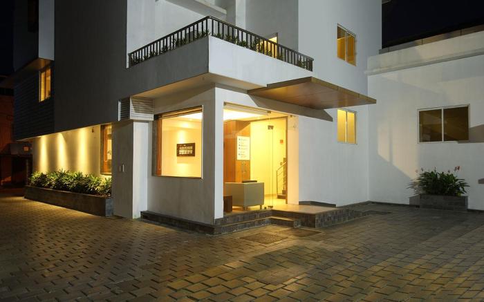 HOTEL AQUARIUS