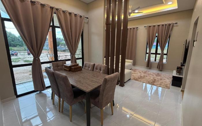 D’Crunch Homestay [Muslim Only]
