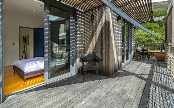 Luxury Eco Home with Garden Cottage - HoutBay