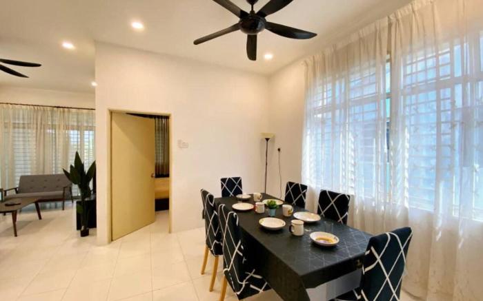 (KLM) Cozy House 3Room8Pax@LUNAS
