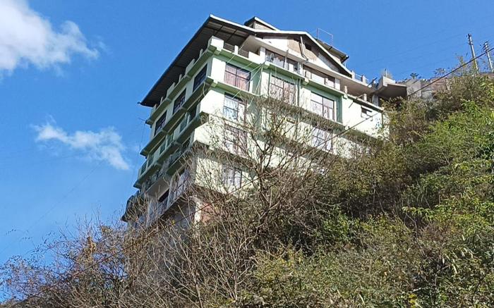 Hotel D Pal