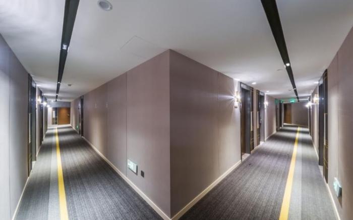 Home Inn Plus Zhuhai Gongbei Port