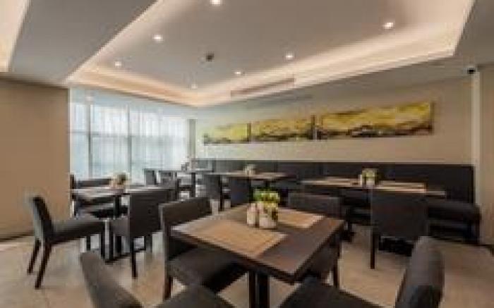Home Inn Plus Jiande Xin'an River Riverside