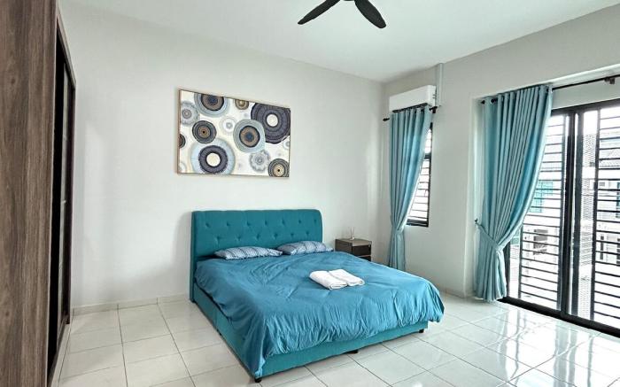 New Cozy 4-bedroom Terrace Home