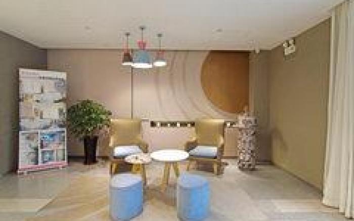 Home Inn Neo Guangzhou Fangcun Huadiwan Metro Station