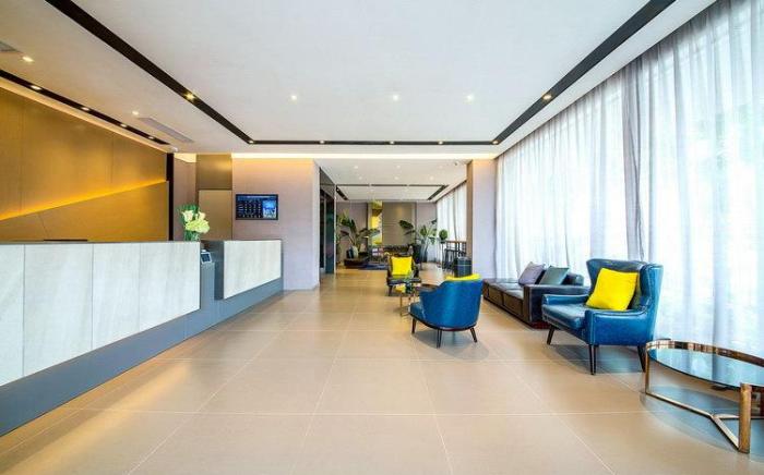 Home Inn Style Golden Chengdu Kuanzhai Alley People's Park Metro Station