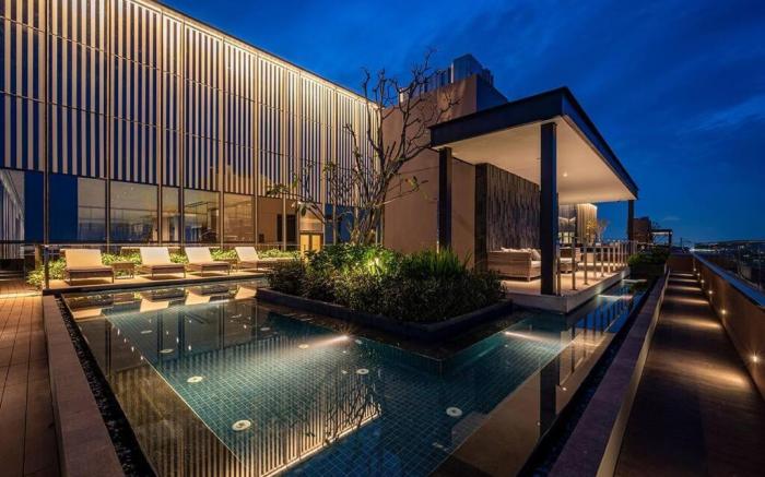 MarQ District 1 Elite Apartel by SSens