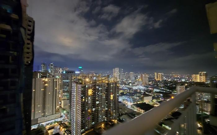 Condotel 1BR w/ Balcony SM Light Residences #LT10