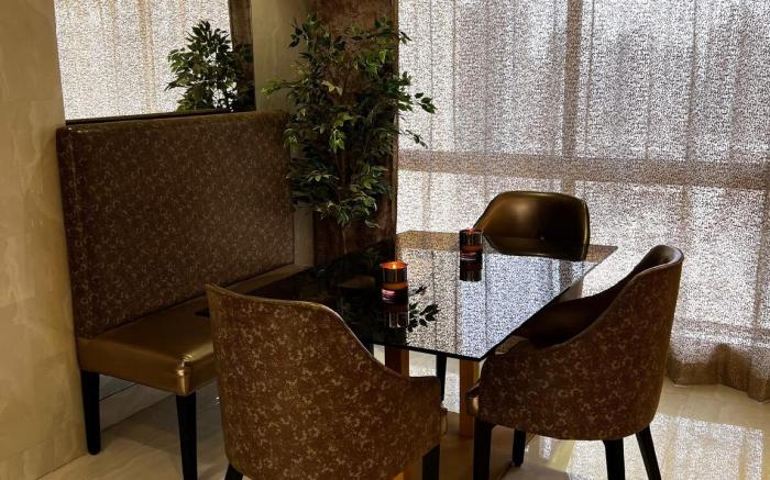 Downtown Apartment at Mahalaxmi Race Course, 1501