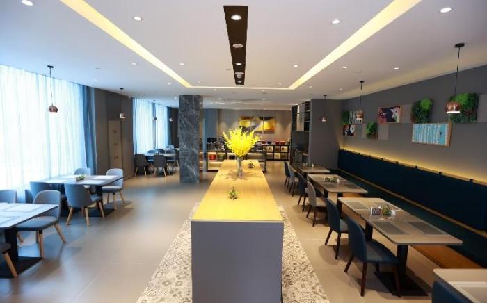 Home Inn Style Beijing Happy Valley Wangsi Camp