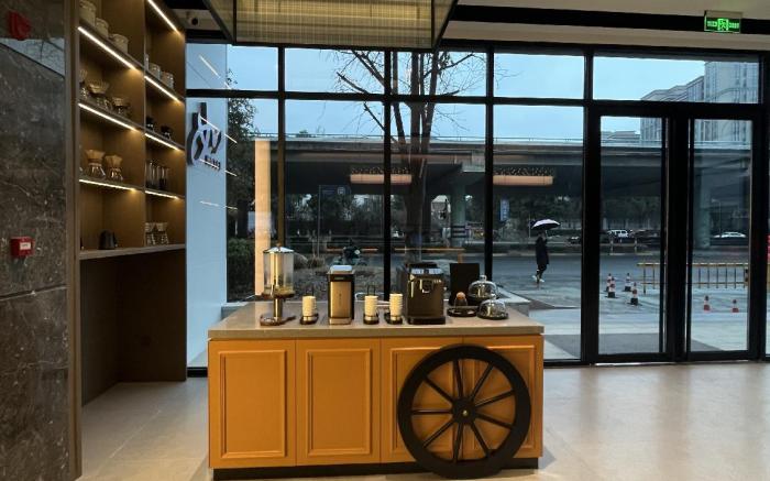 Home Inn Plus Chengdu Shuangliu Airport Aviation Port Shunfeng Metro Station