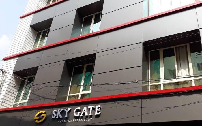 SKY GATE