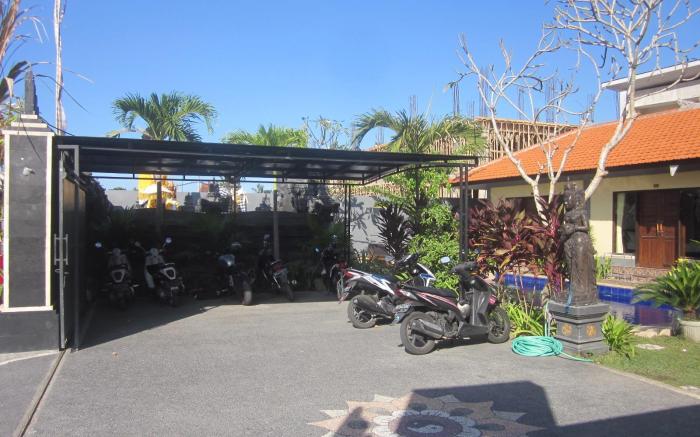 Putu Guest House II